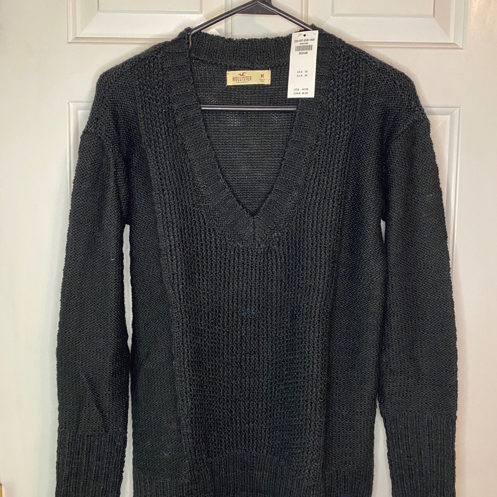 Hollister sweater
